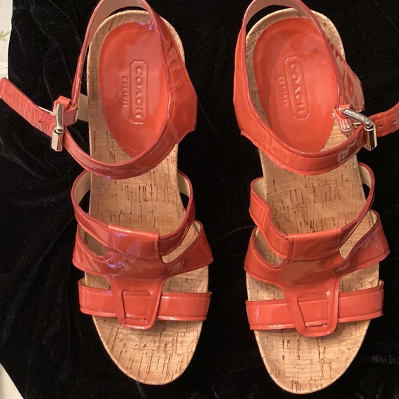 Shoes - Picture 3 of 4